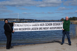 Protest an der Badestelle